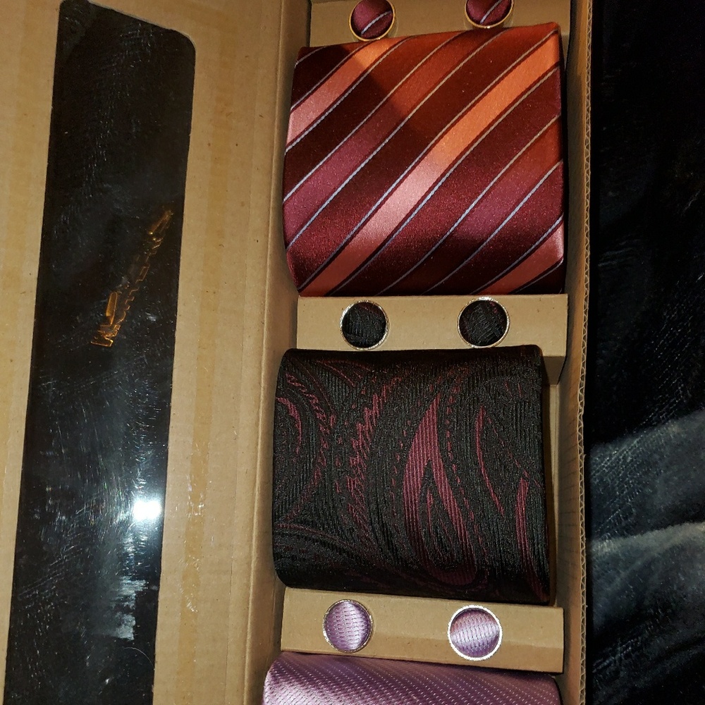 Tie